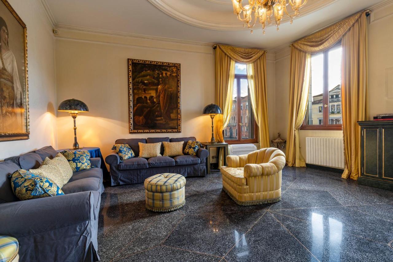 Ca' De Le Colonne - Luxury Grand Canal View Apartamento *