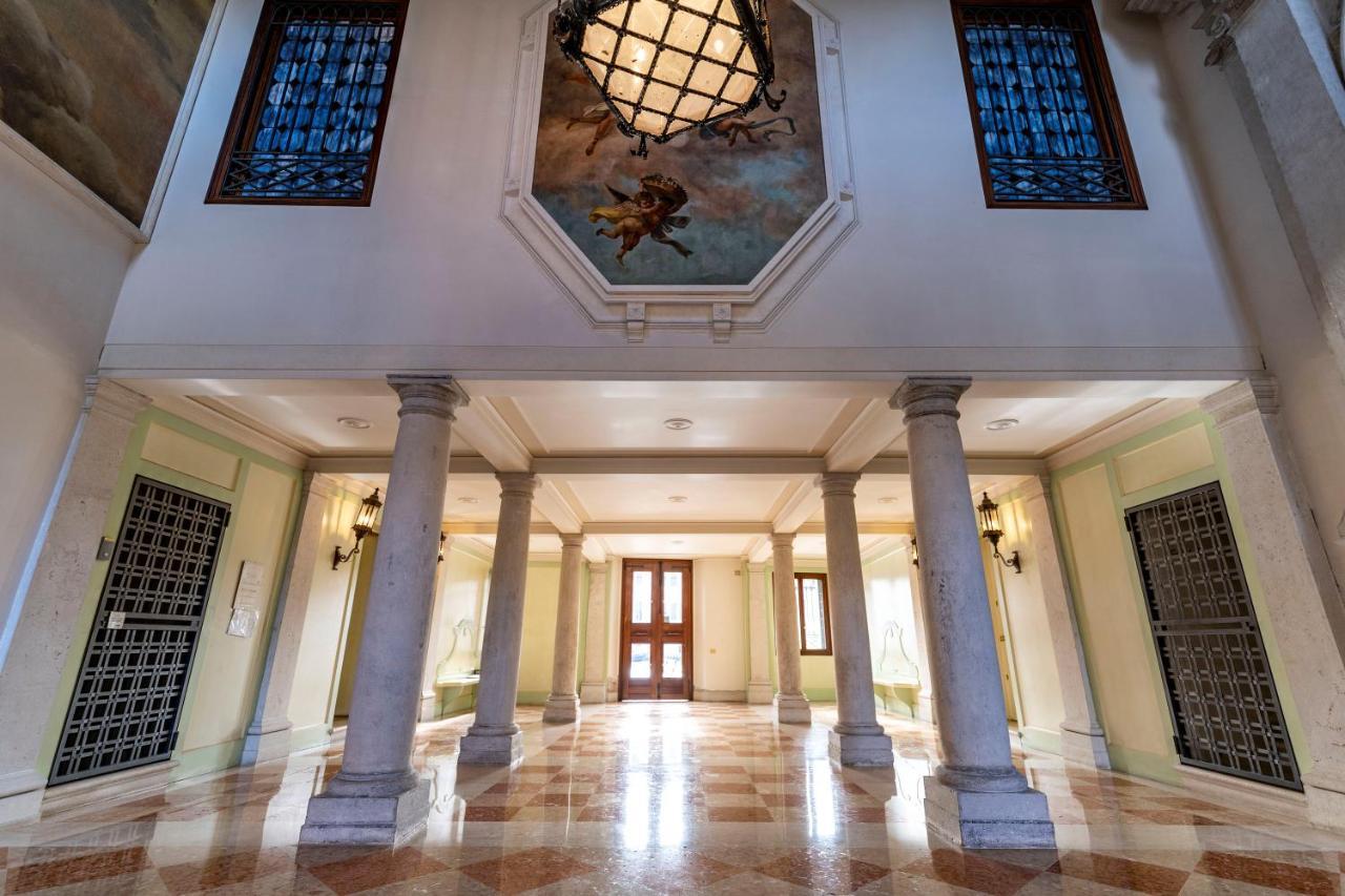 Ca' De Le Colonne - Luxury Grand Canal View Apartamento *